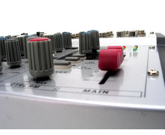 Компактний мікшерний пульт Phonic AM 240D, image 